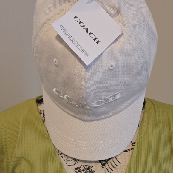 Coach Accessories - Coach Classic White Cap